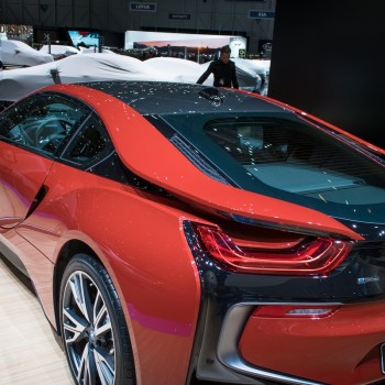 BMW i8 Protonic Red Edition - Live in Genf - Premiere 2016 Auto Show