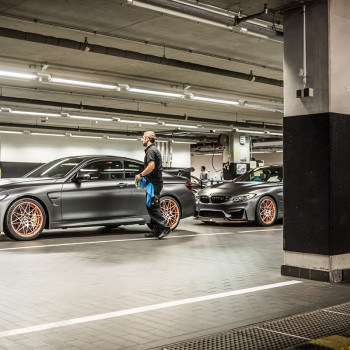 BMW M4 GTS - Auslieferung in der BMW Welt - Blick in die Tiefgarage