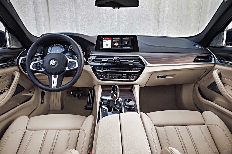 BMW 5 Series Touring - Interior